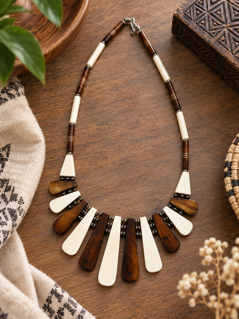 ISARO Héritage — Collier Ébène & Ivoire